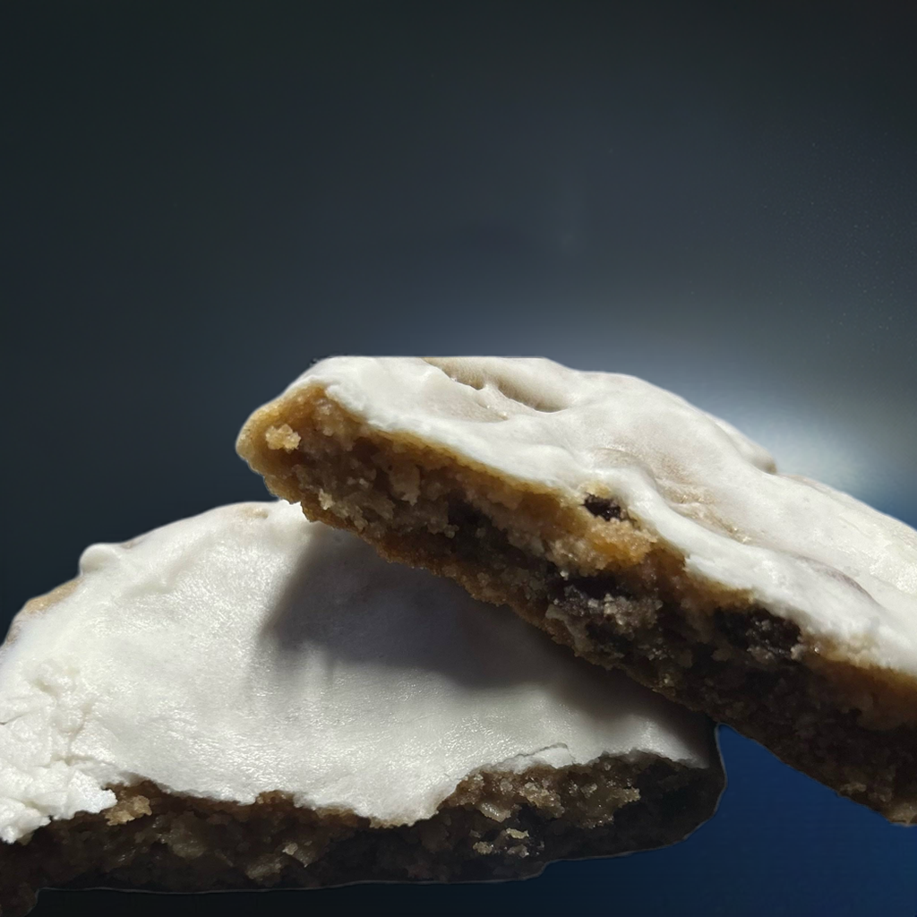 CHEWY OATMEAL RAISIN COOKIE