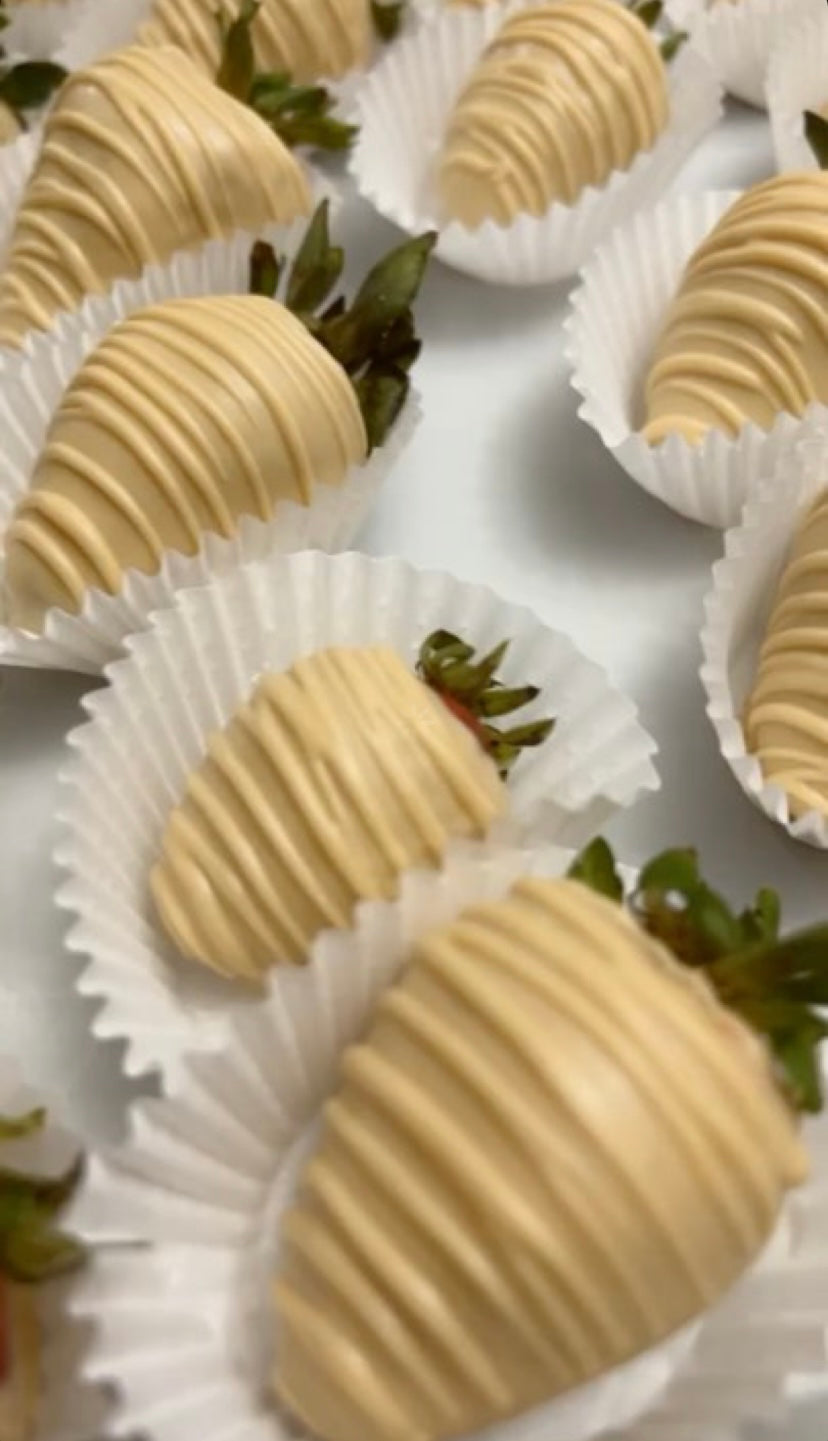 BUTTERCREAM STRAWBERRY ELEGANCE