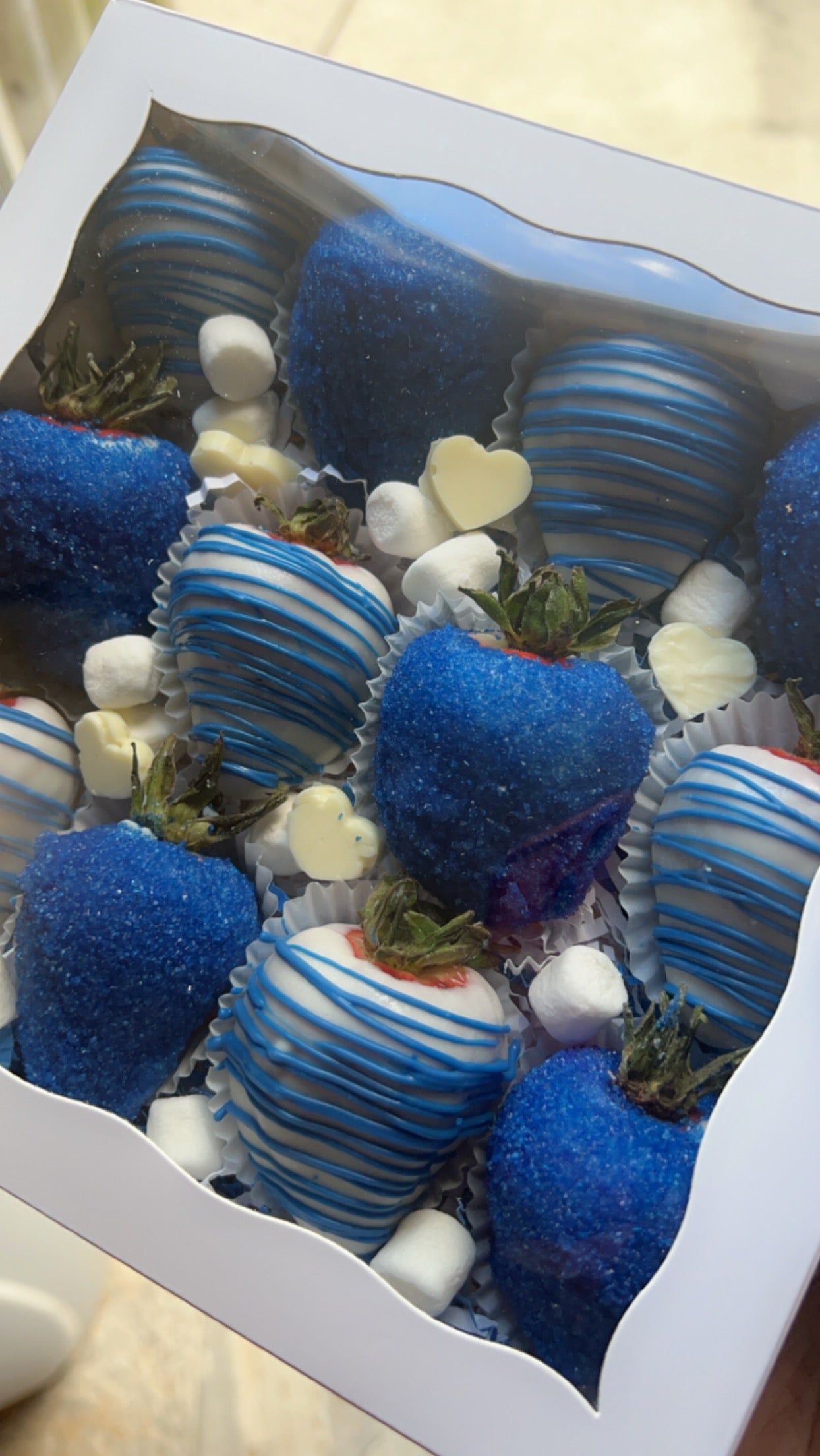 STRAWBERRY SLENDOR FOR SPECIAL MOMENTS