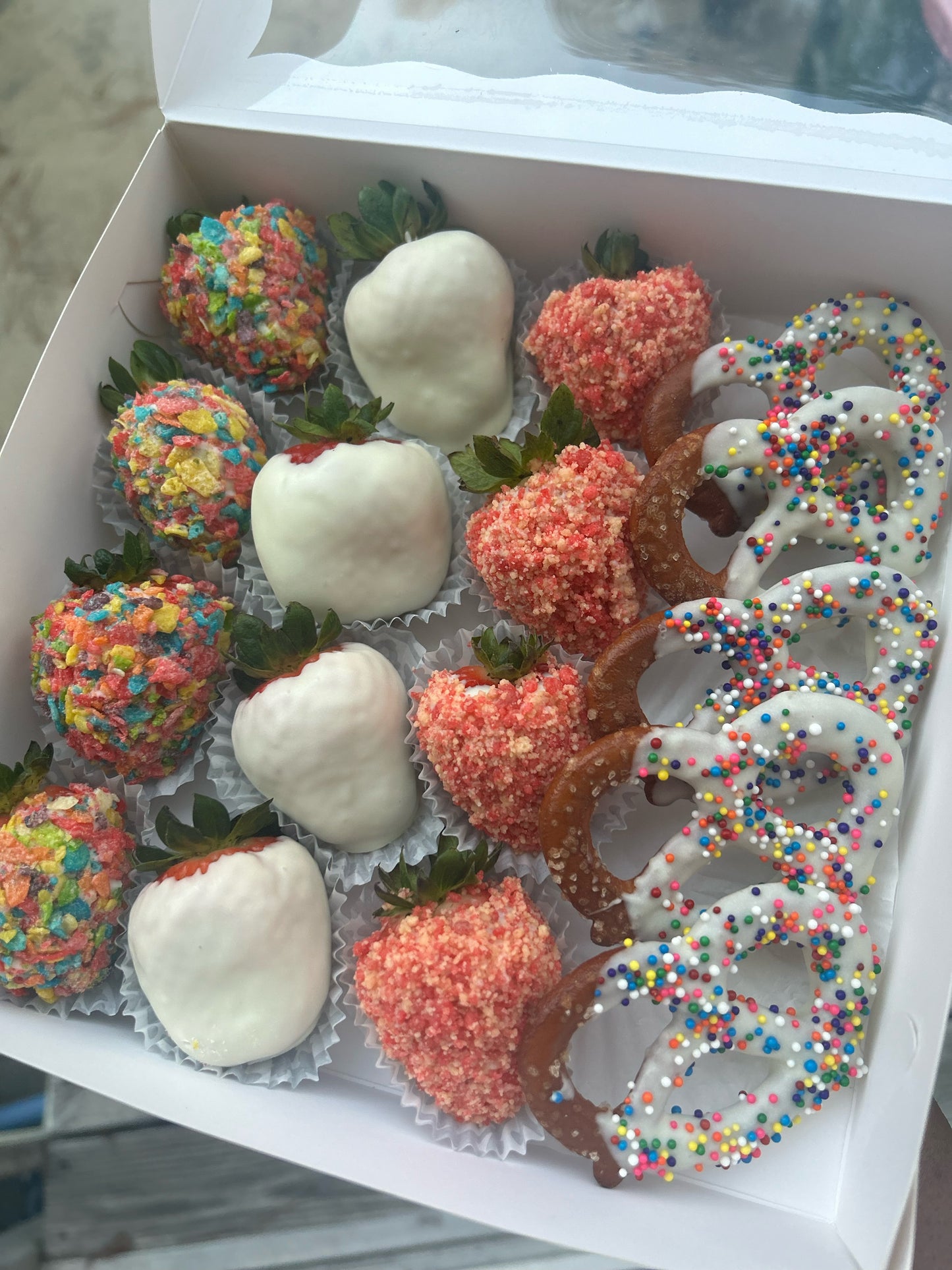 DELIGHTFUL STRAWBERRY ASSORTMENT